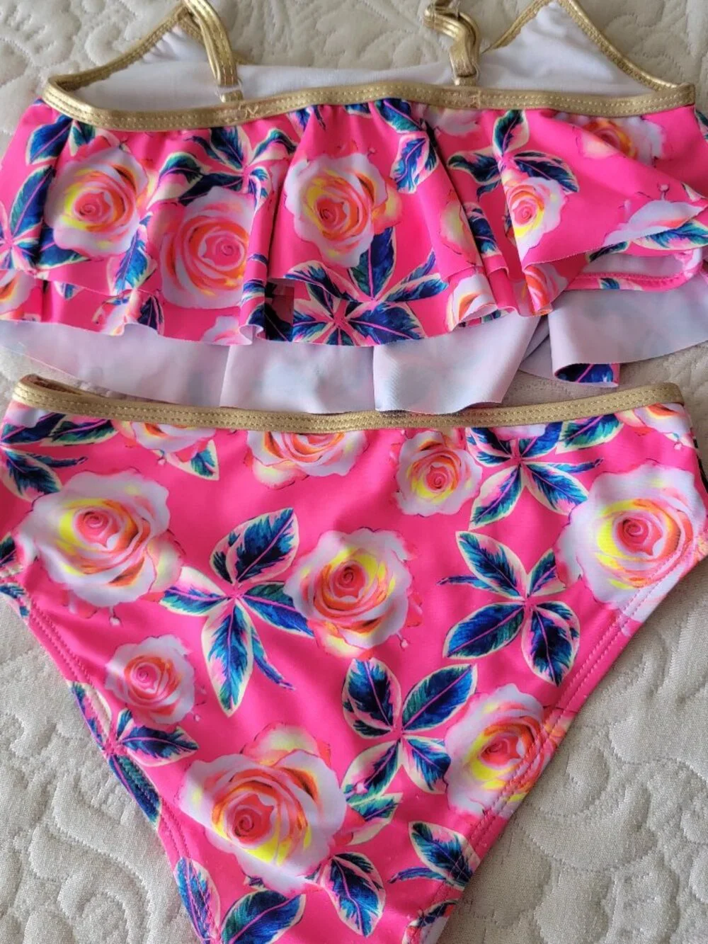Betsey Johnson girls roses swim 2pc suit- tag detached - Picture 8 of 9